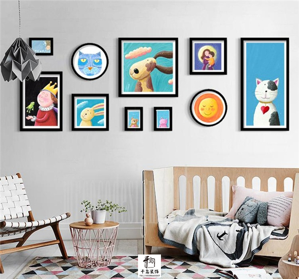 金屬網(wǎng)格照片墻，集收納與裝飾于一身