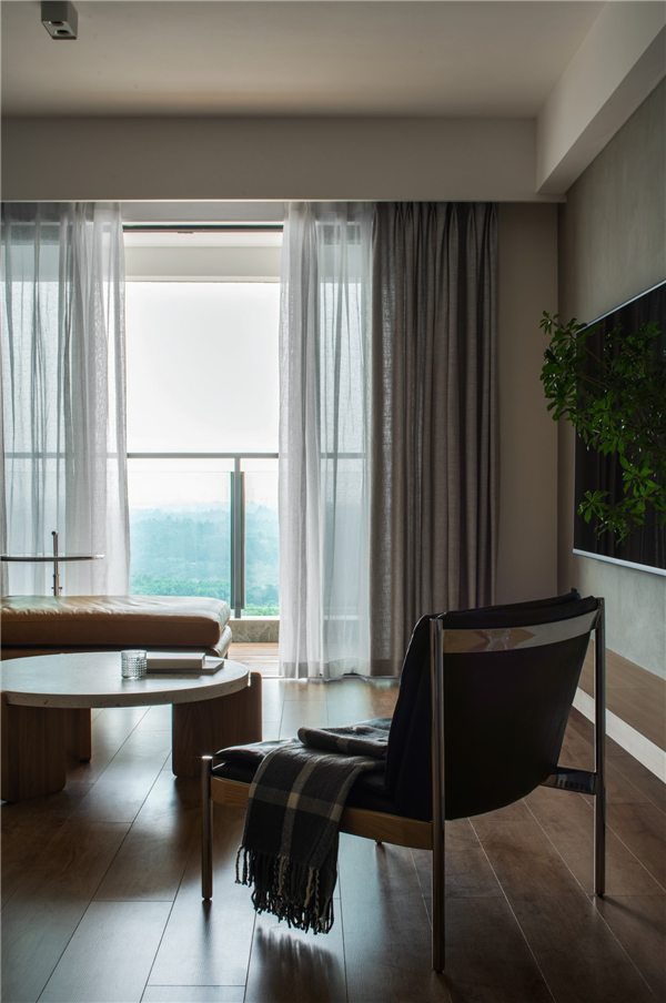 極簡風(fēng)陽臺裝修效果圖